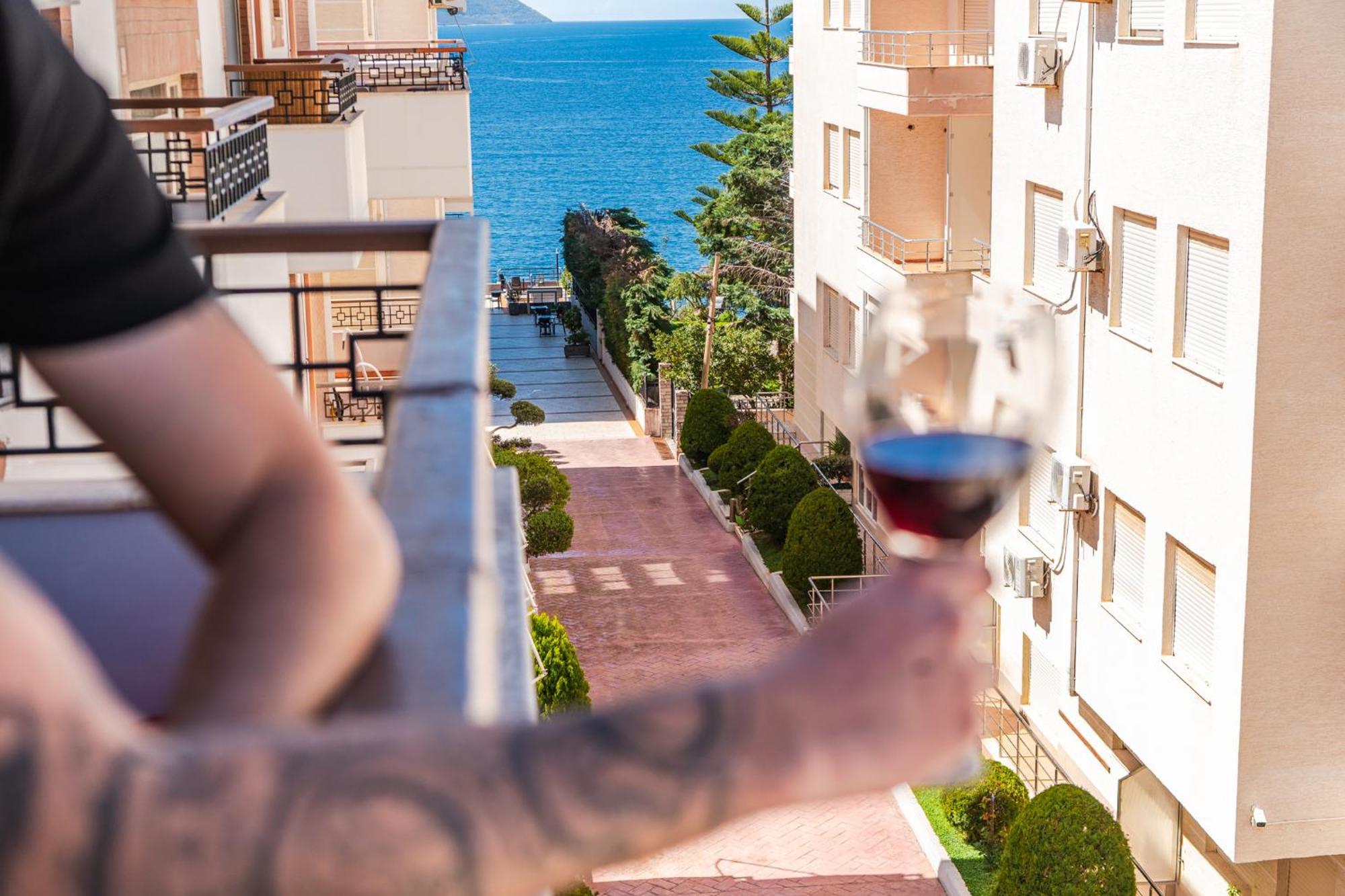 Melon Apartments Влёра Экстерьер фото