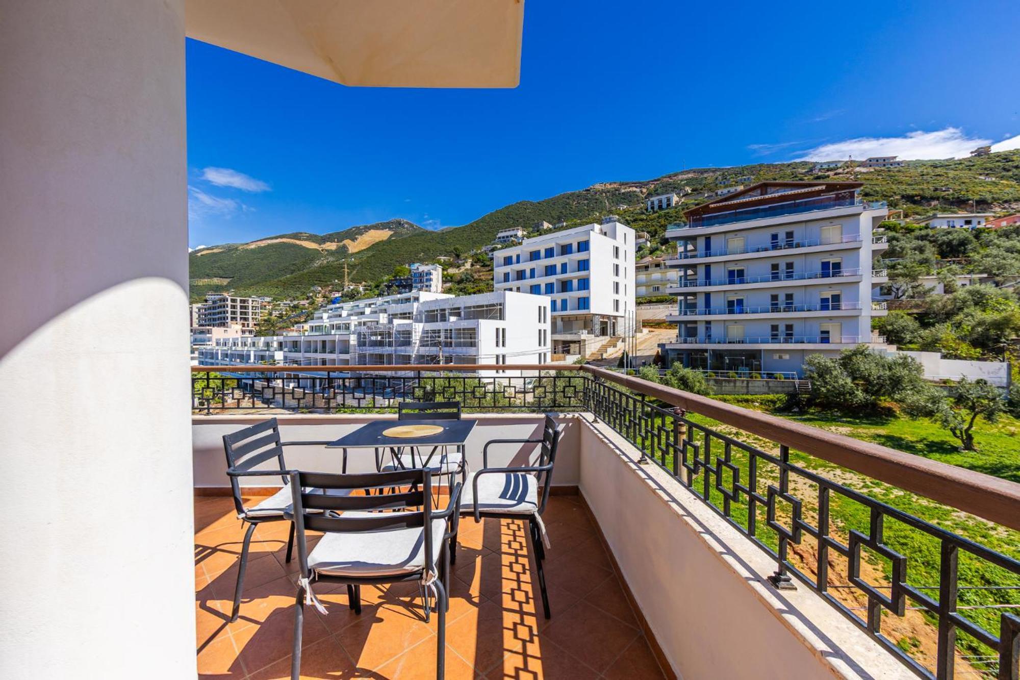 Melon Apartments Влёра Экстерьер фото