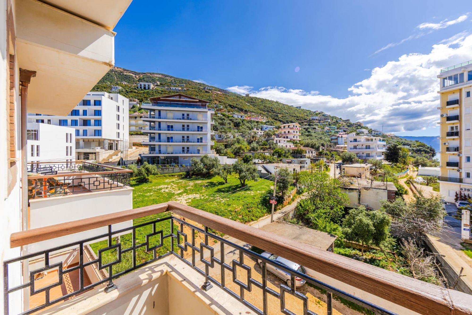 Melon Apartments Влёра Экстерьер фото