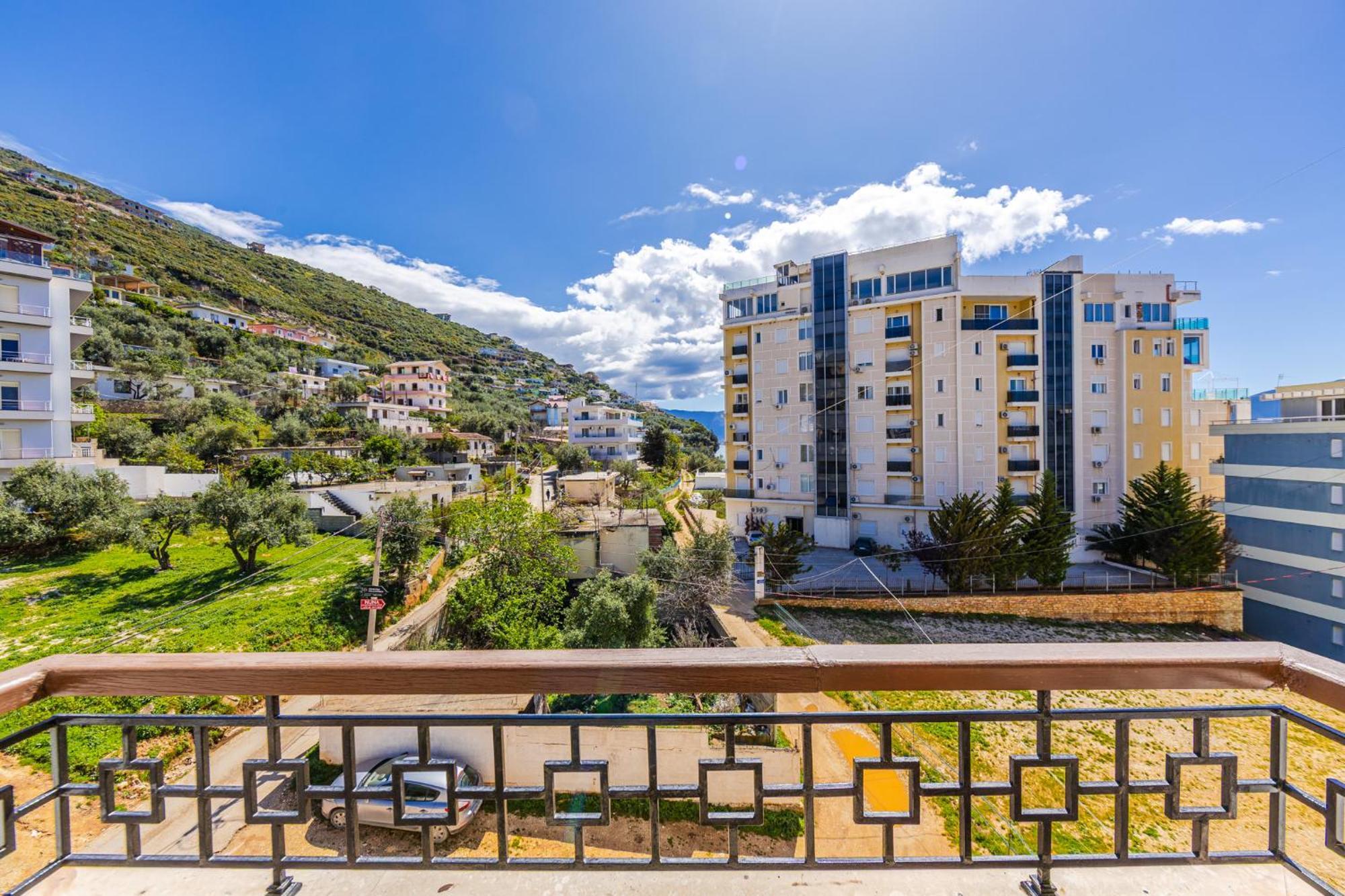 Melon Apartments Влёра Экстерьер фото